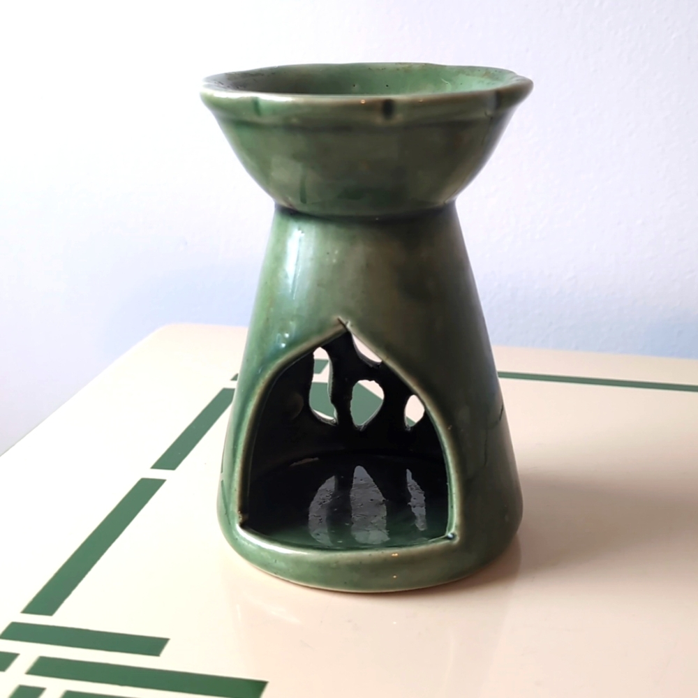 Trikola Green Tulip Ceramic Diffuser 5"